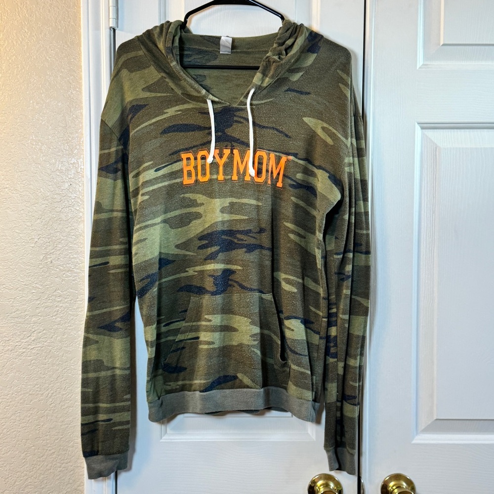 BOYMOM Alternative Earth Apparel Green Camo Light Weight Hoodie Size L